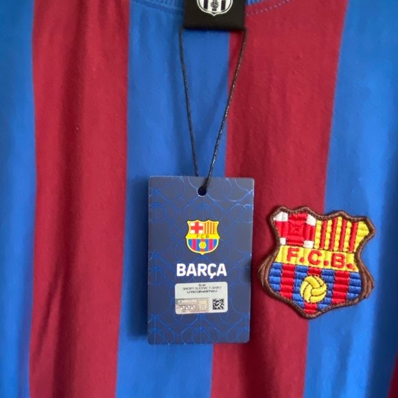 FC Barcelona Captain’s Jersey Brand New with tag 100% authentic merchandise. Y y - Picture 3 of 4